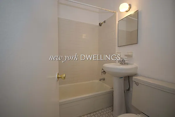 Rented by New York Dwellings LLC | media 11