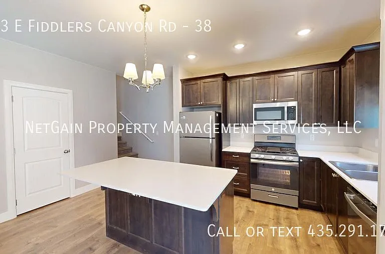 173 E Fiddlers Canyon Rd #38 — Photo 4