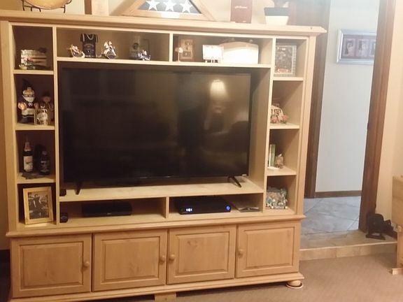 4th image of 204 Woodland Park Cir