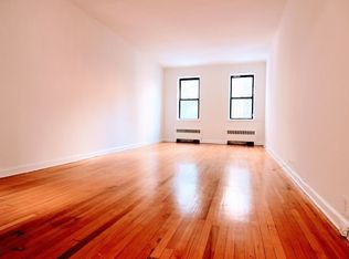 590 3rd Ave #3BB, New York, NY 10016