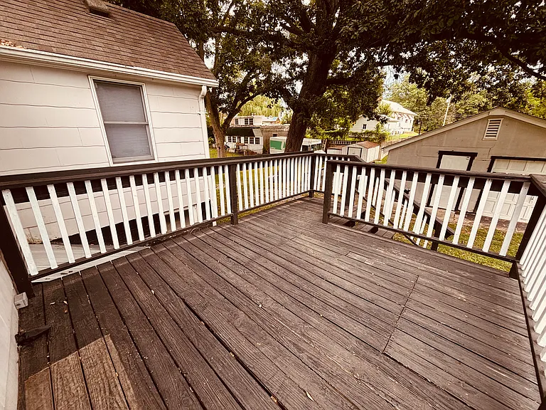 1805 W Adams St — Photo 20