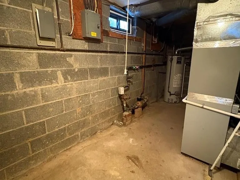 181 Long Hill Rd #I2 — Photo 24