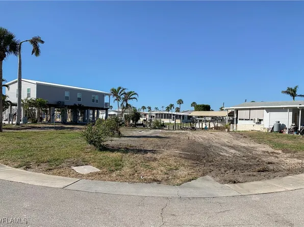 17660 Stevens Blvd, Fort Myers Beach, FL 33931