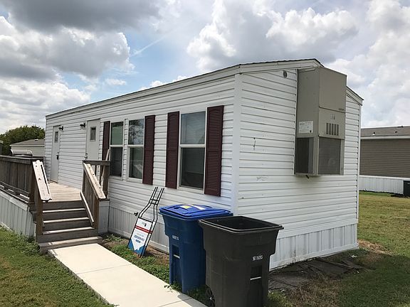 4th image of 5810 Saints Cape Dr