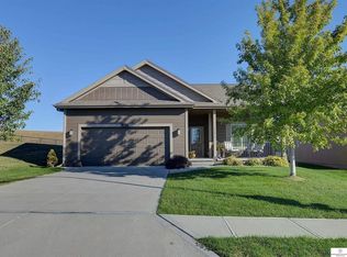 17636 Fowler St, Omaha, NE 68116
