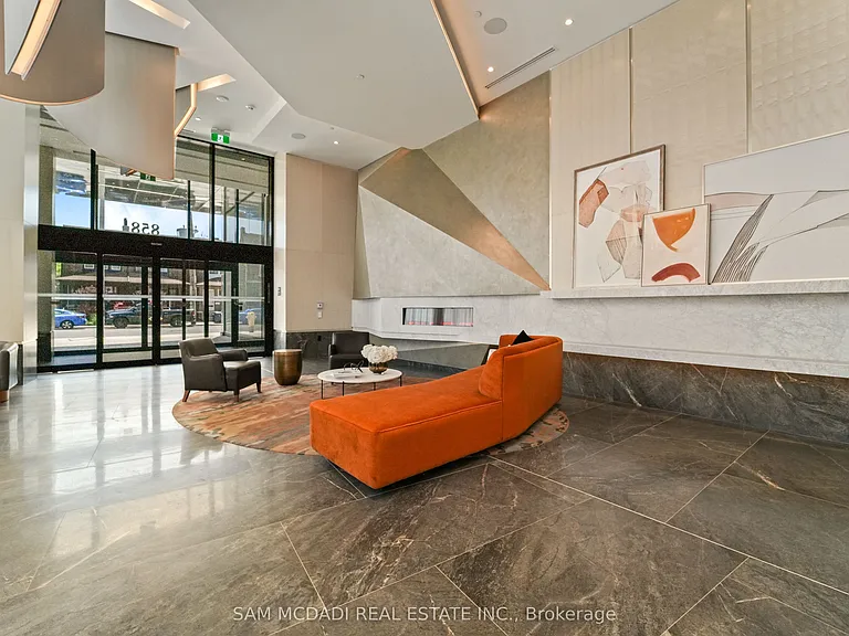 858 Dupont St #304 — Photo 31