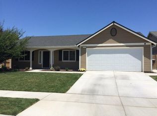 2410 Kirch Flat Ave, Tulare, CA