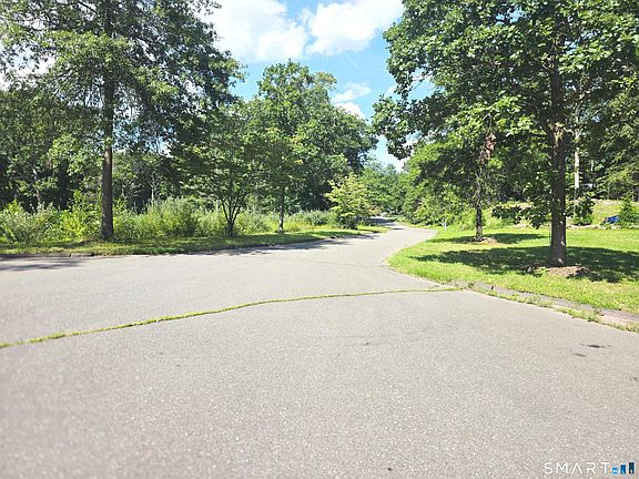 2nd image of 7 Vona Way