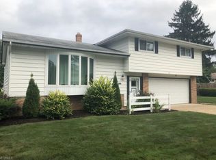 10740 Appleton Dr, Parma Heights, OH 44130