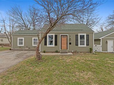 7 NE Forest Ave, Lees Summit, MO, 64063