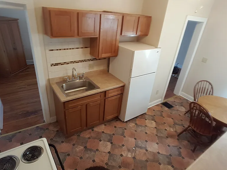 90 Conklin Ave — Photo 16