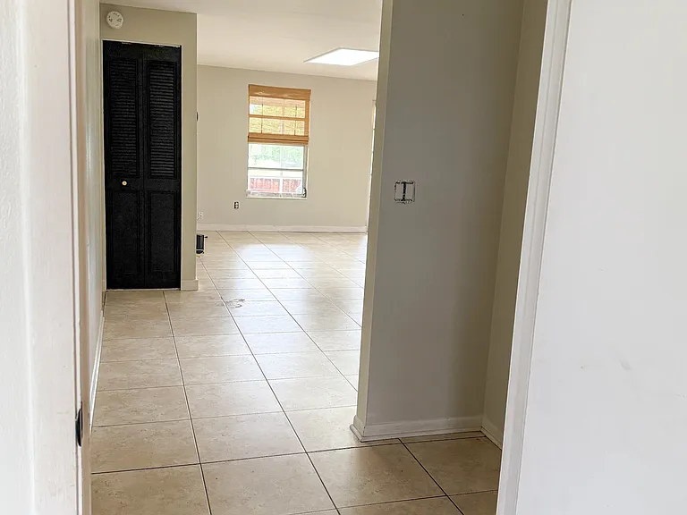 1275 N Old Mill Dr — Photo 20