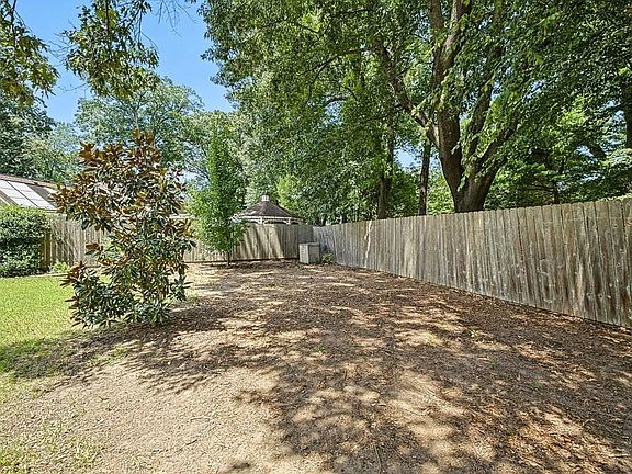 2nd image of 4432 N Witchduck Rd