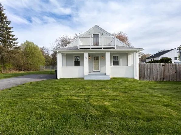 20 W View St, Warwick, RI 02889