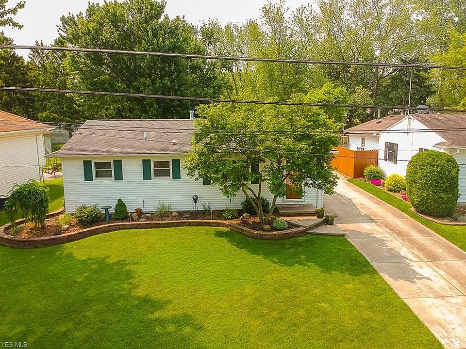 1st image of 849 Sandalwood Dr