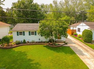 849 Sandalwood Dr, Elyria, OH 44035