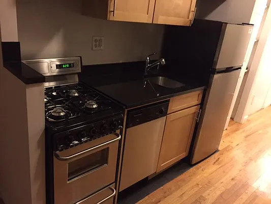 Rented by Waverly Realty Associates | media 4