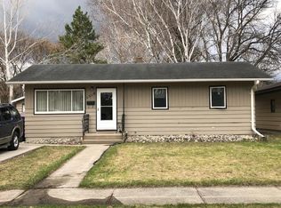 1510 15th St S, Moorhead, MN 56560