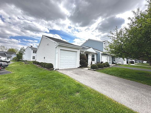 2nd image of 3321 Greenwich Ln