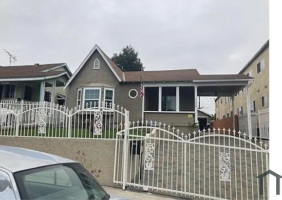 11248 Berendo Ave #STUDIO