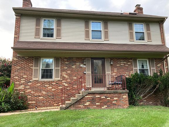 2nd image of 3961 Rosebay Ct
