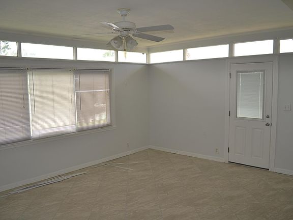 4th image of 61 Ivanhoe Dr