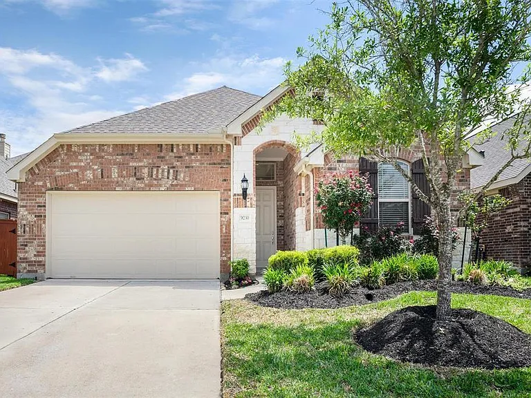 9230 Monarch Field Ln — Photo 1