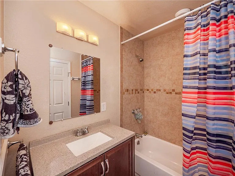 691 Tamarack Dr — Photo 30