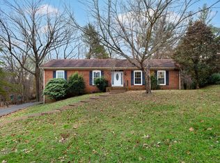 511 N Pawnee Dr, Springfield, TN 37172