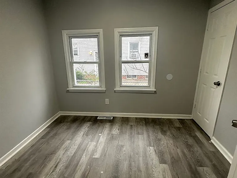 12323 Park Knoll Dr — Photo 5