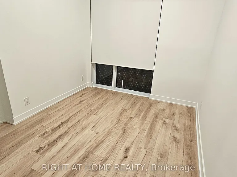 1660 Bloor St W #418 — Photo 20