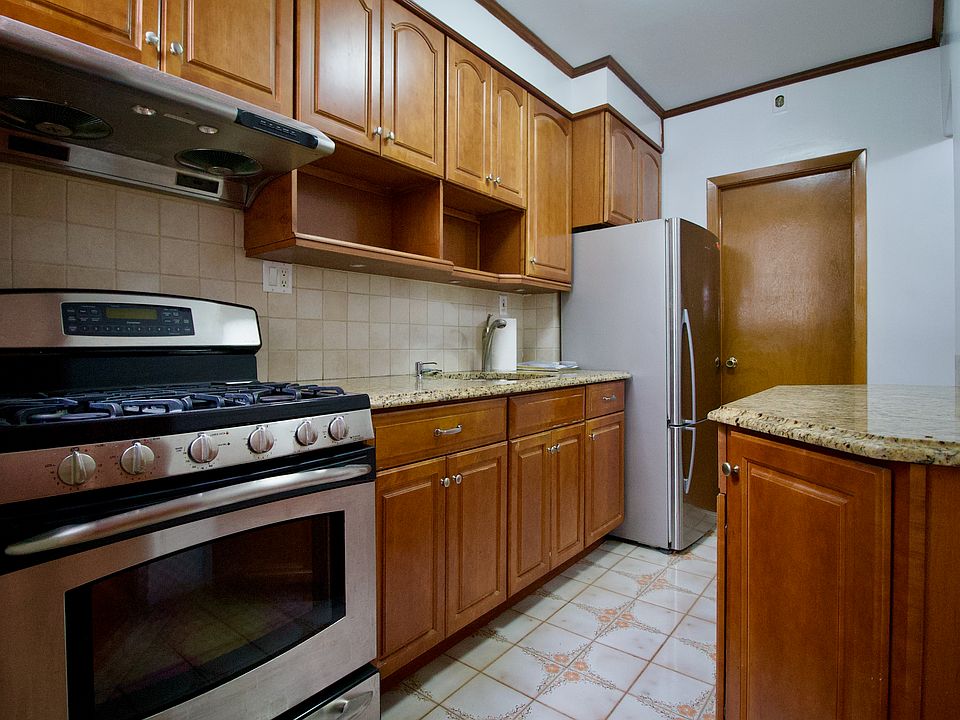 1st image of 39-31 50th St Floor 2