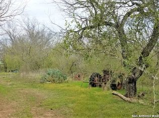 13715 Bradley Rd, Atascosa, TX 78002