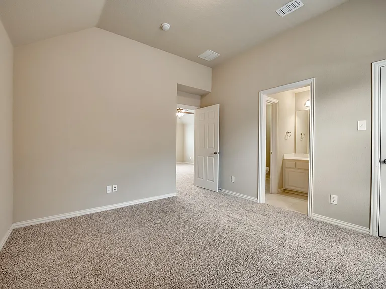 6072 Wallis Dr — Photo 37
