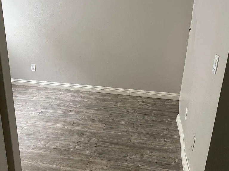 20208 Leadwell St #1 — Photo 12