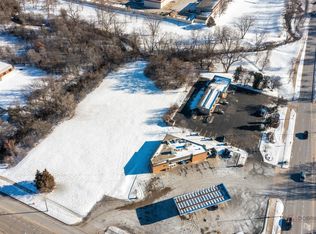 450 Lily Cache Ln, Bolingbrook, IL 60440