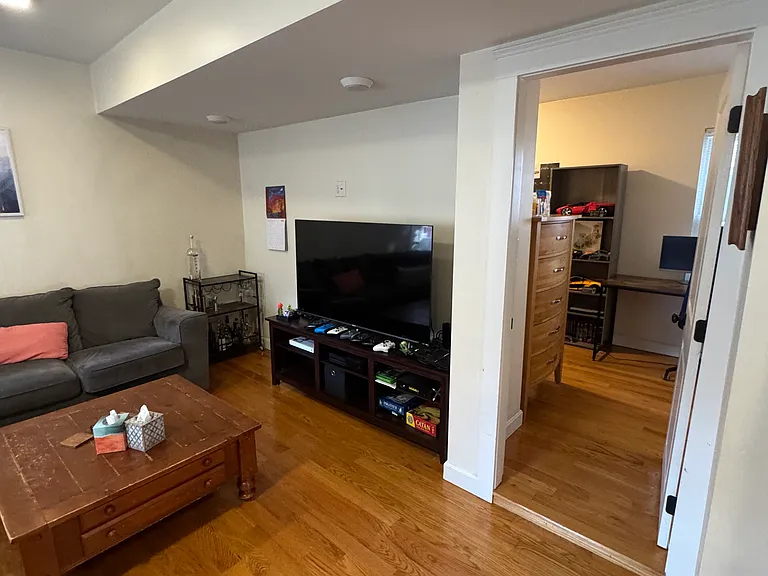 21-23 Weitz St #4 — Photo 2
