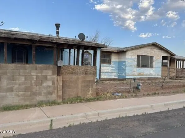 522 JAMES Avenue, Winslow, AZ 86047
