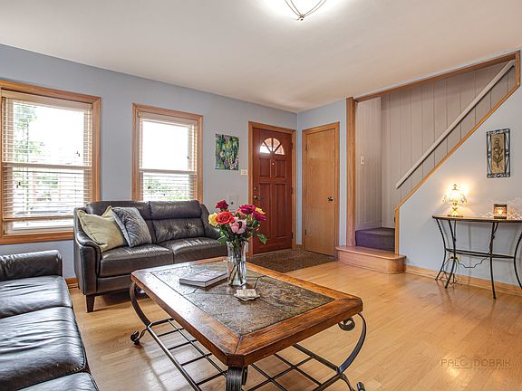 4th image of 6336 N Odell Ave