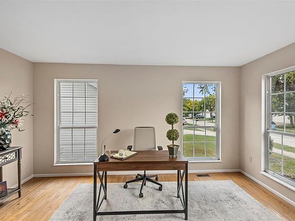 3rd image of 4552 Southridge Pines Dr