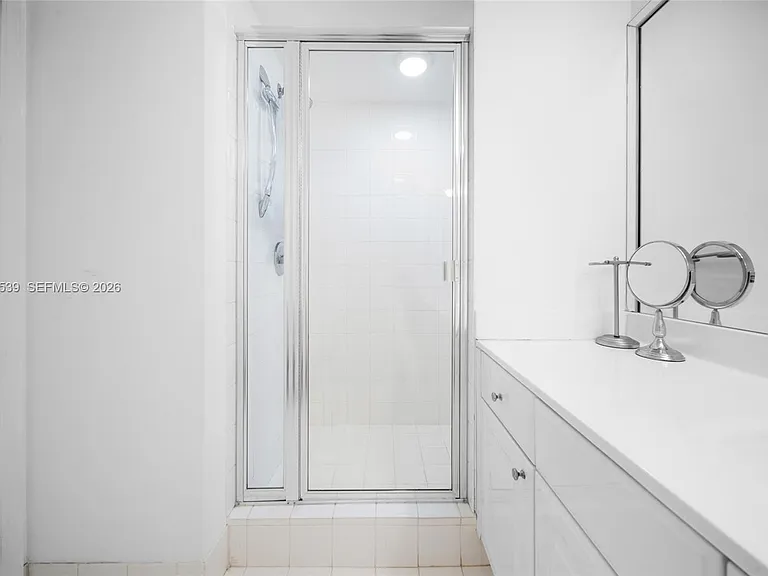3598 Yacht Club Dr #601 — Photo 28