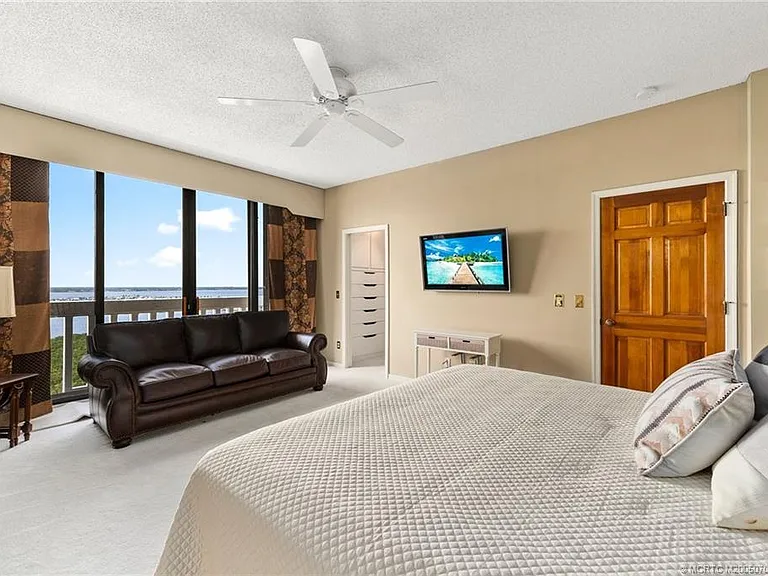 9960 S Ocean Dr #Penthouse 5 — Photo 22