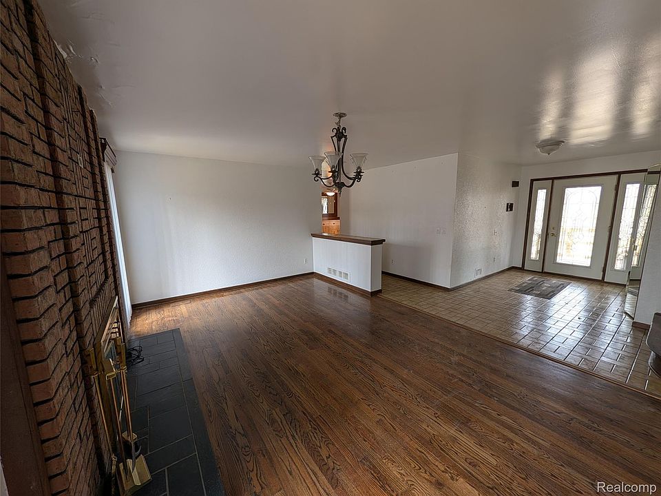 9345 Weber Rd, photo 15
