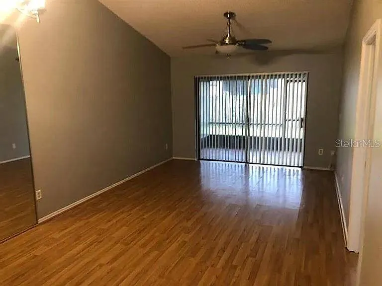 3 bed, 2.0 bath, 1214 sqft, $1,850 — Photo 2