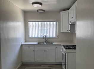 425 W Regent St APT 14, Inglewood, CA 90301