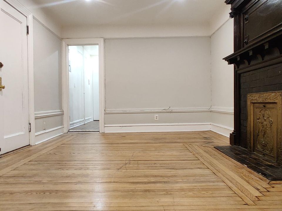2nd image of 1041 Clay Ave APT 1