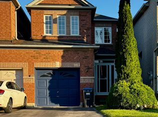 7422 Magistrate Ter, Mississauga, ON L5W 1K9