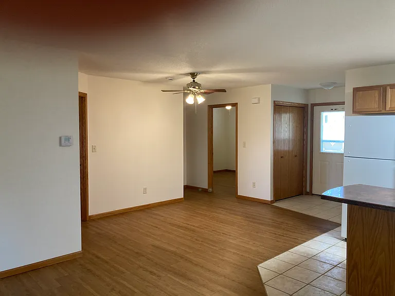 209-211 Poplar Ave — Photo 11