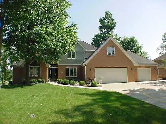 1850 Red Fox Ct E photo 1