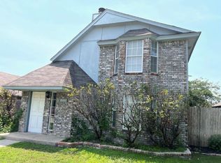 2107 Parkview Dr, Moore, OK 73170
